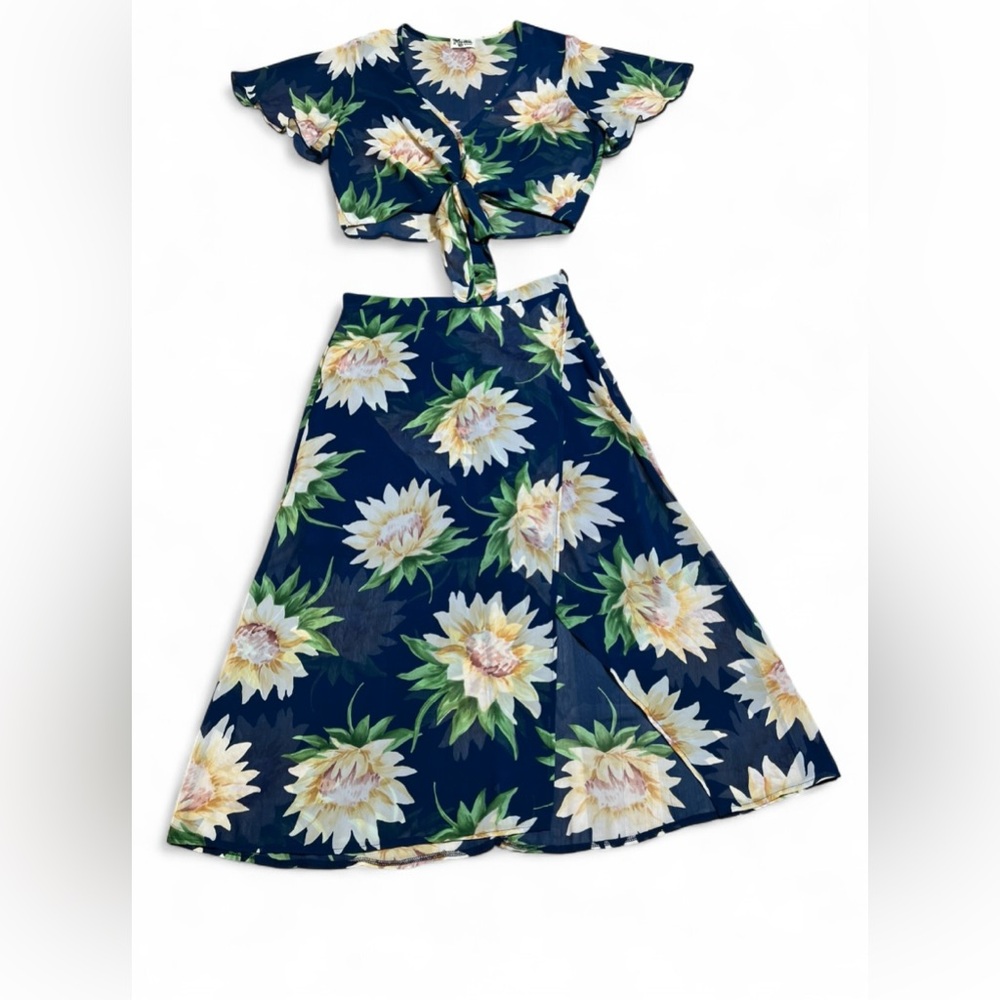 Show Me Your Mumu Sunflower Two-Piece Set: Tie Front Top & Maxi Skirt - Medium - Picture 3 of 17